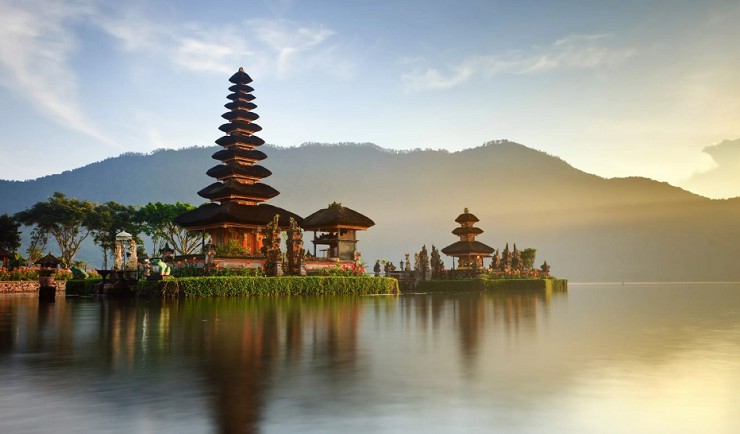 Индонезия — страна вулканов, джунглей и комодских варанов