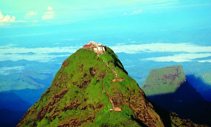 Гора Шри Пада, или пик Адама