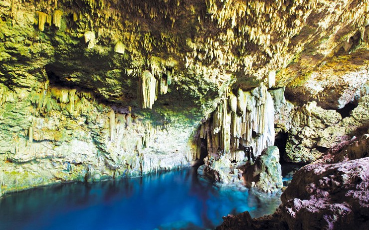 Подземные пещеры Кубы поражают причудливыми очертаниями сталактитов и сталагмитов