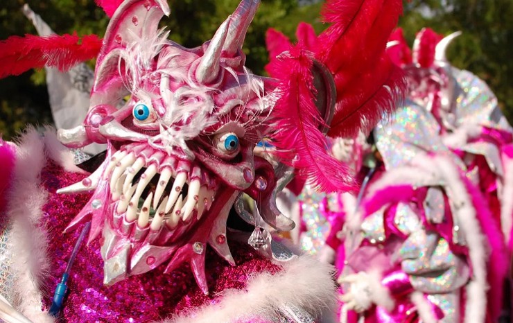 Хромой Дьявол — центральная фигура на доминиканском карнавале