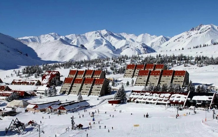Лас-Леньяс — центр горнолыжного спорта Аргентины