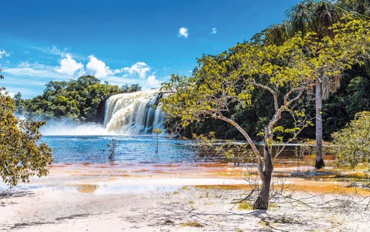 Венесуэла привлекает туристов водопадами и заповедниками