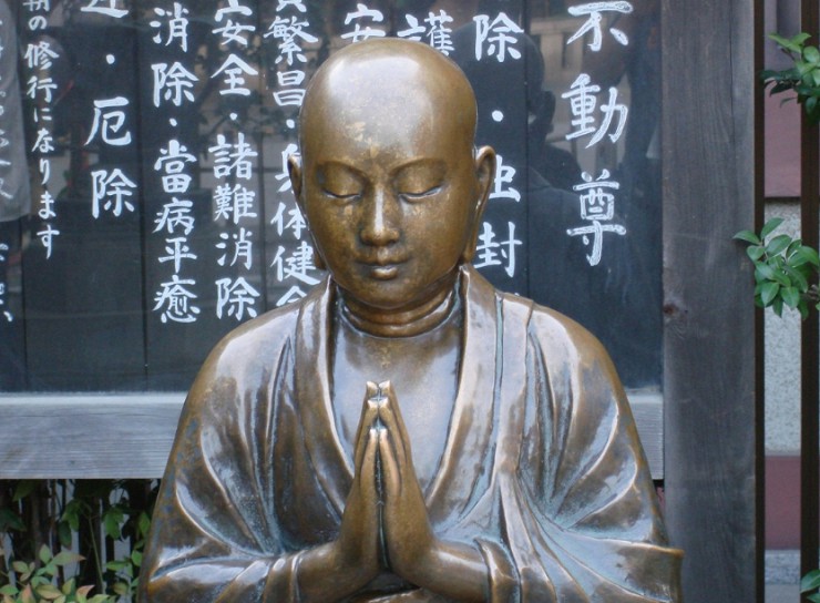 Статуя Храма Сэнсодзи