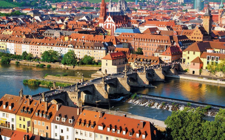 Средневековый Вюрцбург и мост Альте Майнбрюке