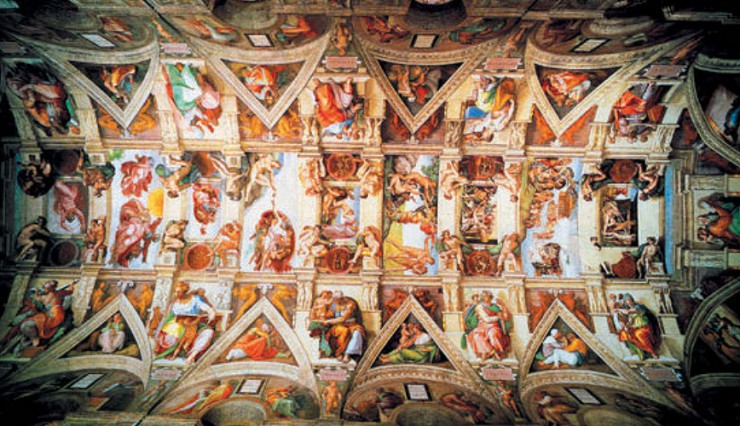 Потолок Сикстинской капеллы с фреской Микеланджило