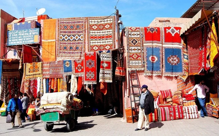 Красочные ковры — традиционное изделие берберов