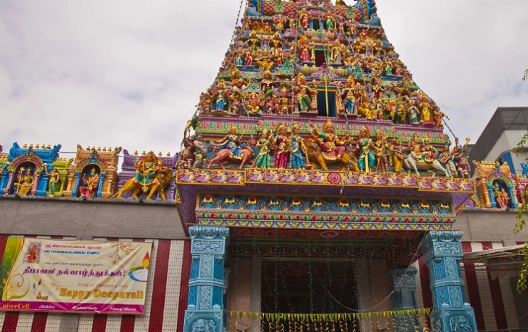 Храм Шри Вирамакалиямман в Индийском квартале