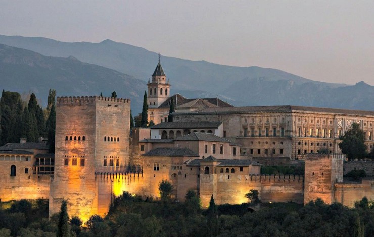 Дворцово-парковый ансамбль Альгамбра. Гранада. Испания