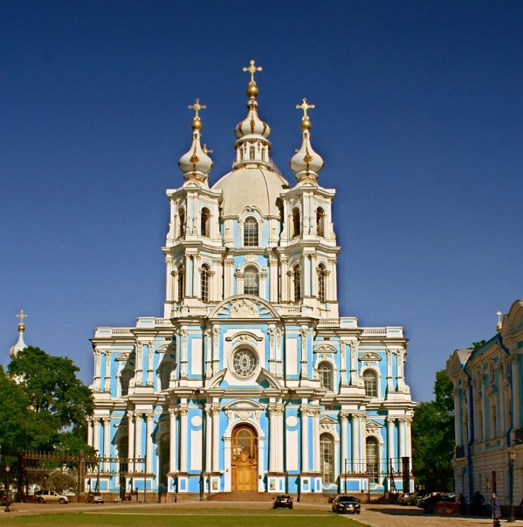 Собор Смольного монастыря в Санкт-Петербурге. Россия
