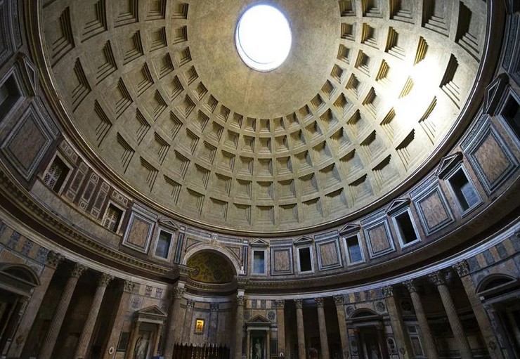 Купол Пантеона. Вид изнутри. Рим. Италия