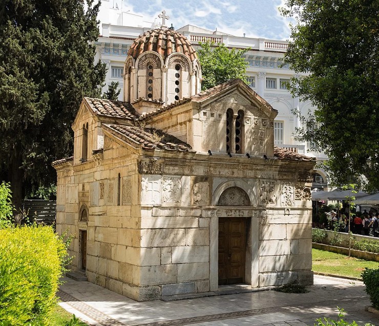 Церковь Малая Митрополия в Афинах. Греция
