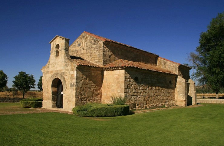 Церковь Сан-Хуанде-де-Баньос. Паленсия. Испания
