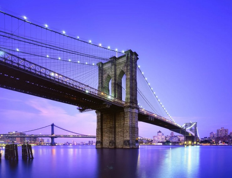 Бруклинский мост в Нью-Йорке. США
