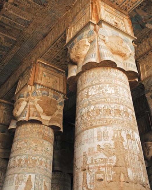 Храм в Дендере. Удивительные колонны