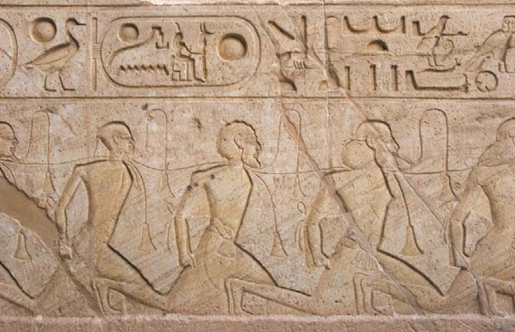 Связанные пленники Рамзеса II. Храмовый рельеф
