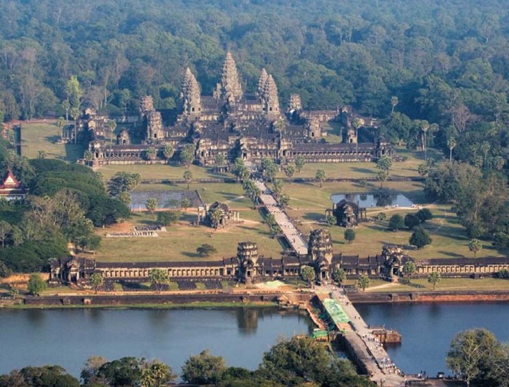 Ангкор-Ват глазами птиц, посланников богов