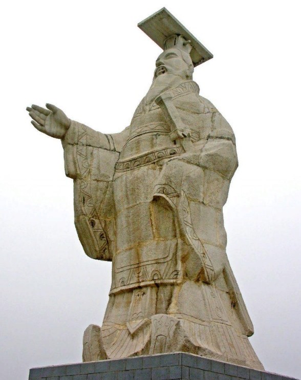 Цинь Шихуанди — первый император всей Поднебесной