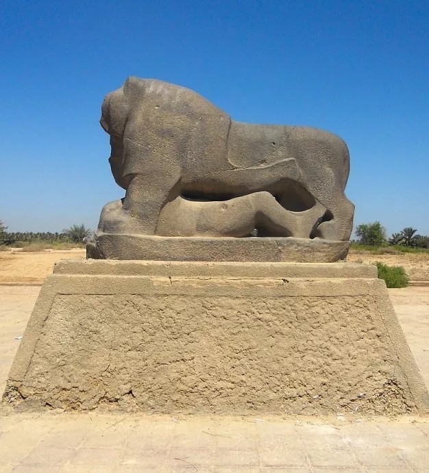 Вавилонский лев стоит на этом месте почти 3 тыс. лет
