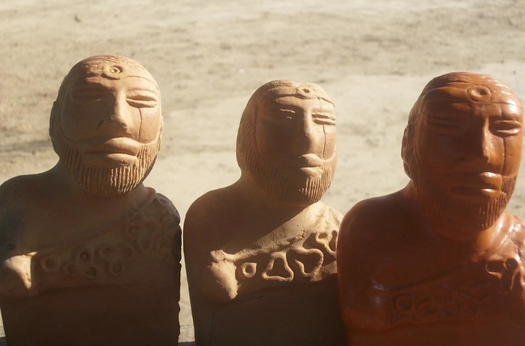 Статуи жрецов-вождей, найденные в Мохенджо-Даро