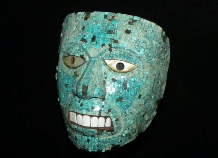 Жадеитовая маска ацтеков. Британский музей