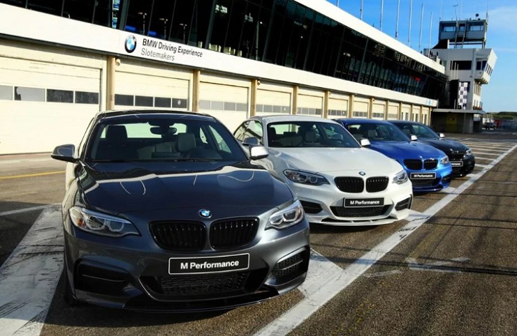 Автомобили группы BMW