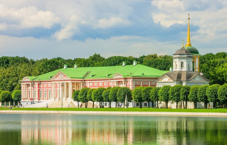 Летний дворец графа Шереметева в усадьбе Кусково 