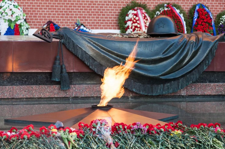 Мемориал могила Неизвестного солдата, погибшего под Москвой в 1941 г.