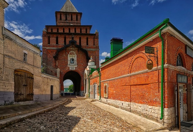 Парадные ворота Коломенского кремля