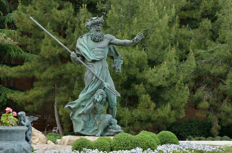 Скульптура Нептуна в парке «Айвазовское»