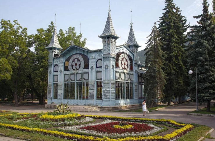 Лермонтовская галерея в парке «Цветник» 