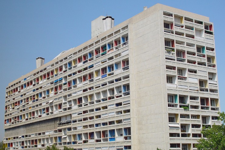 («Жилая единица») — громадный жилой комплекс в Марселе