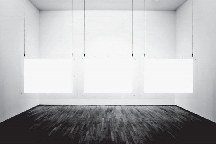  Черно-белый выставочный зал