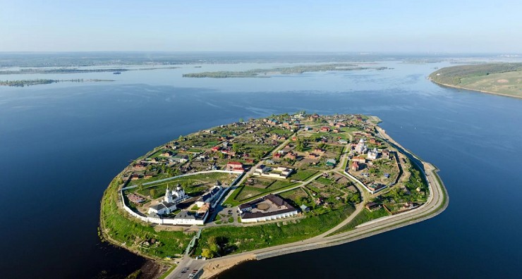 Город остров Свияжск