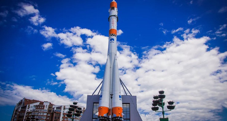 Монумент ракета-носитель «Союз» музейно-выставочного центра «Самара космическая»