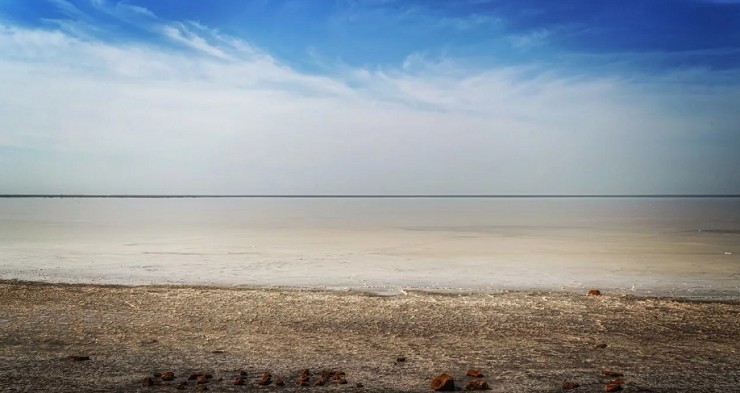 Самосадочное озеро Эльтон
