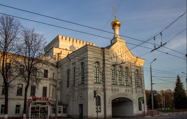 Знаменская (Власьевская) башня и церковь иконы Божией Матери «Знамение»