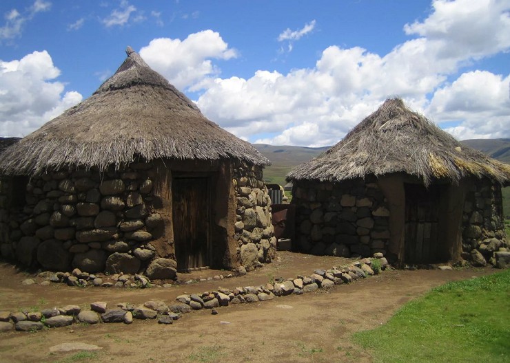 Традиционные хижины в Лесото