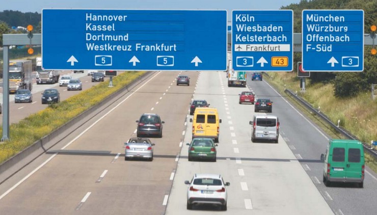 Движение на немецком шоссе