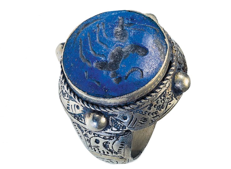 Старинное кольцо с инталией Козерога. Ближний восток. Предположительно Афганистан. Серебро