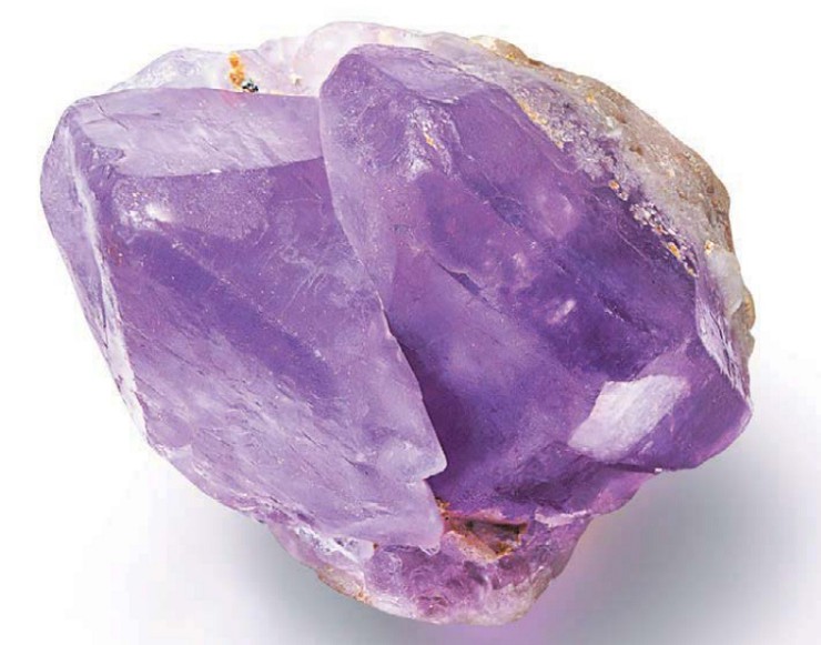 Кристалл фиолетового апатита