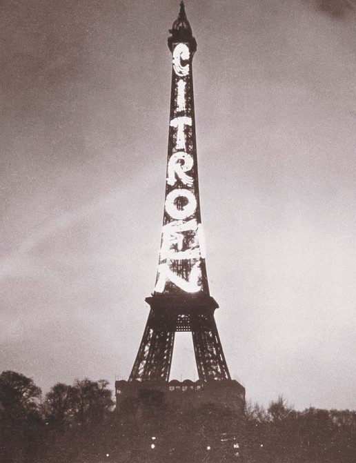 С 1925 по 1934 г. знаменитая Эйфелева башня служила билбордом Citroёn
