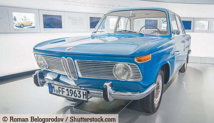 BMW 1500 1961 г. (также известный как «новый класс») в музее BMW. Мюнхен, Германия, 8 апреля 2017 г.