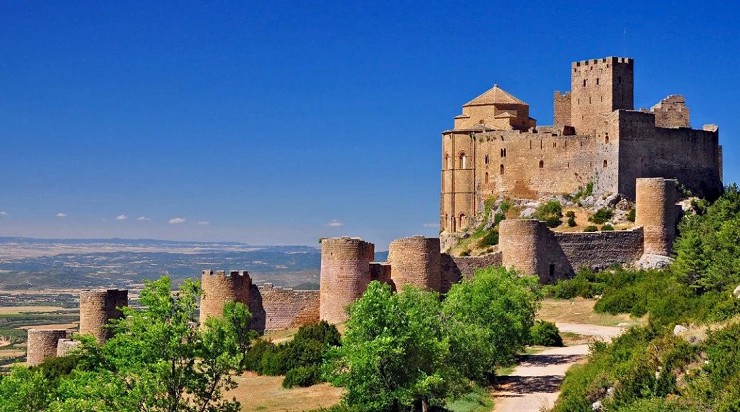 Испанский замок Лоарре, построенный в королевстве Арагон в 1070–1080 гг.