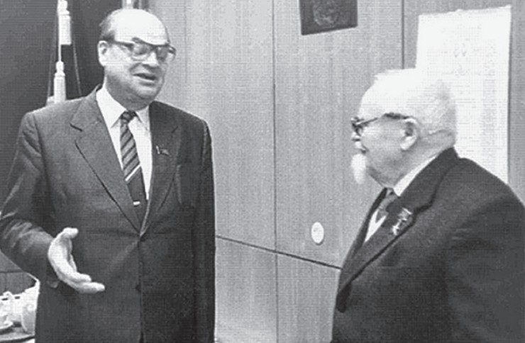 Н. Г. Басов рядом с советским математиком А. Н. Тихоновым