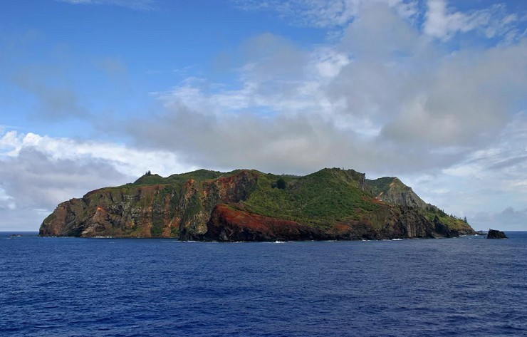 Вид на остров Питкэрн