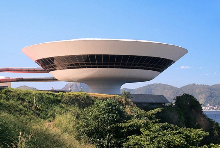 Музей современного искусства. Город Нитерой (Бразилия)