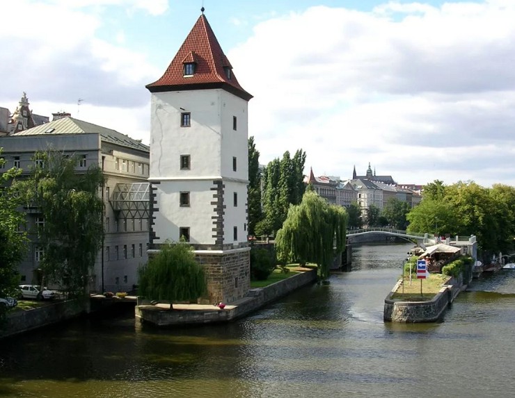 Малостранская водонапорная башня в Праге