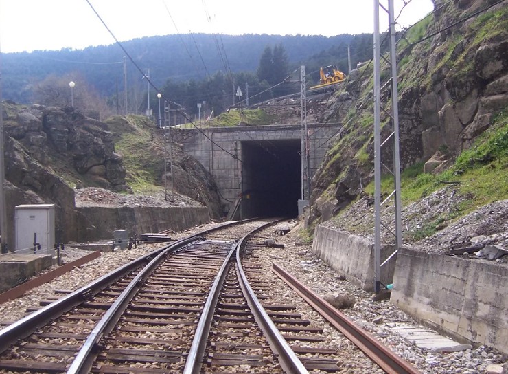 Железнодорожный тоннель Гуадаррама