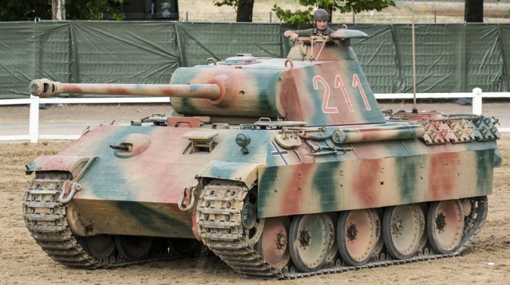 Современная реплика танка «Пантера»