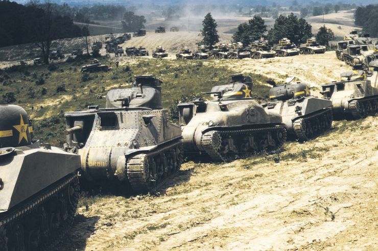 Танковая колонна американских войск